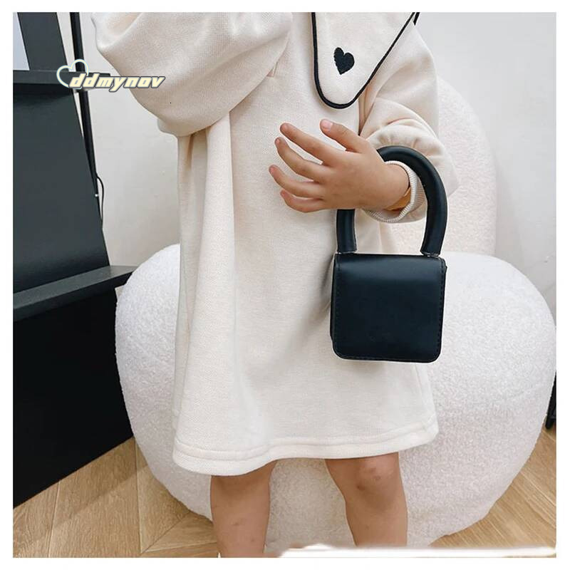 Women's fashion slanted cute children's handbag mobile wallet women's bag ddmynov