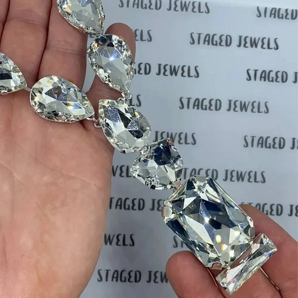 Woman Handmade Oversized Crystal Necklace Sexy Fashion Big Square Rhinestone Statement Necklaces Accessories 250519