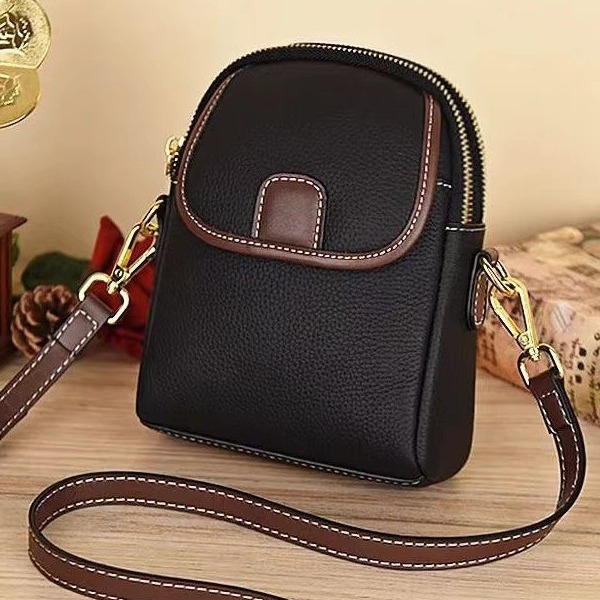 Top quality Brand High Quality New Style 2024 New One Shoulder Small Fashion Women's Mobile Soft Leather Versatile Tiktok Bag New Free Delivery D