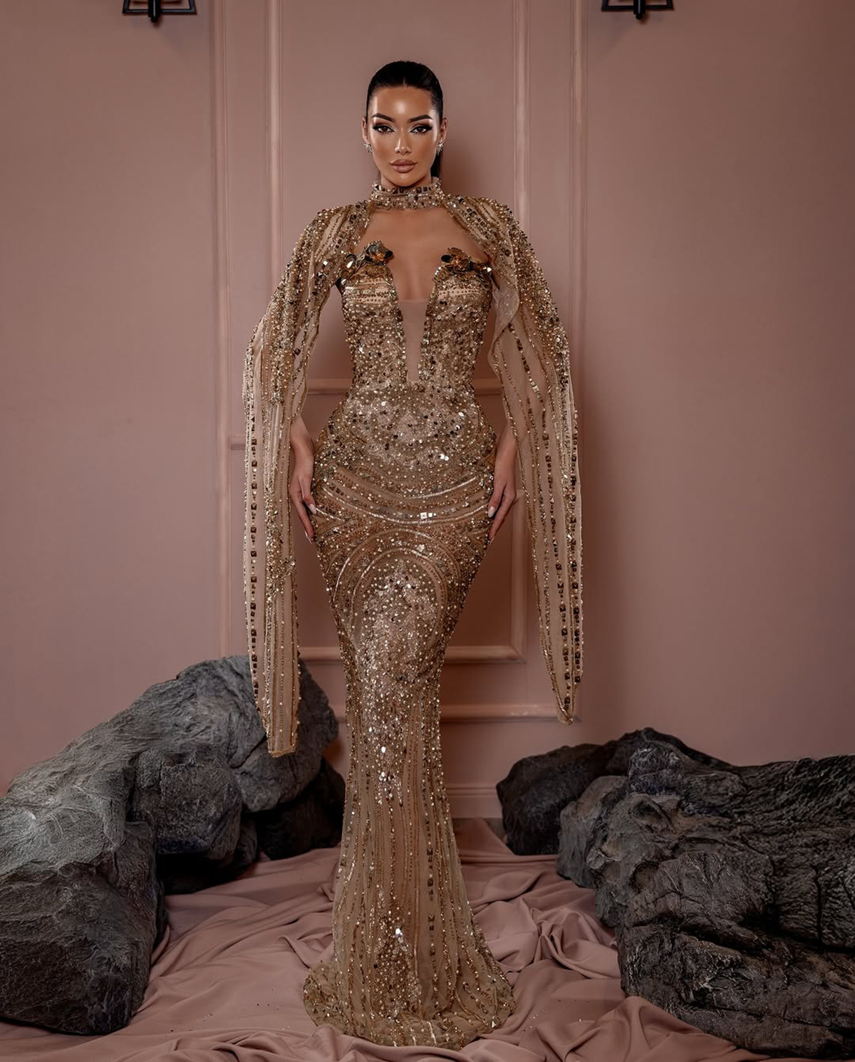 Gorgeous Sequins Evening Dresses Pearls Beading Prom Dress Cape Sleeves Strapless Illusion Shiny Mermaid Party Gowns Vestidos De Noche