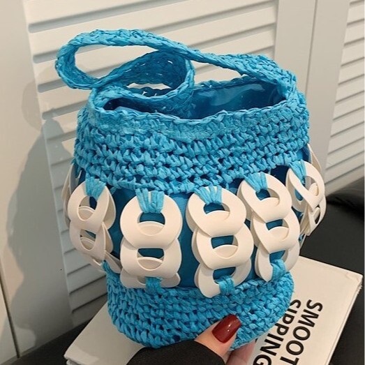 2025 New Handheld Crochet Copper Coin Buckle Bucket Personality Trendy Versatile Straw Bag