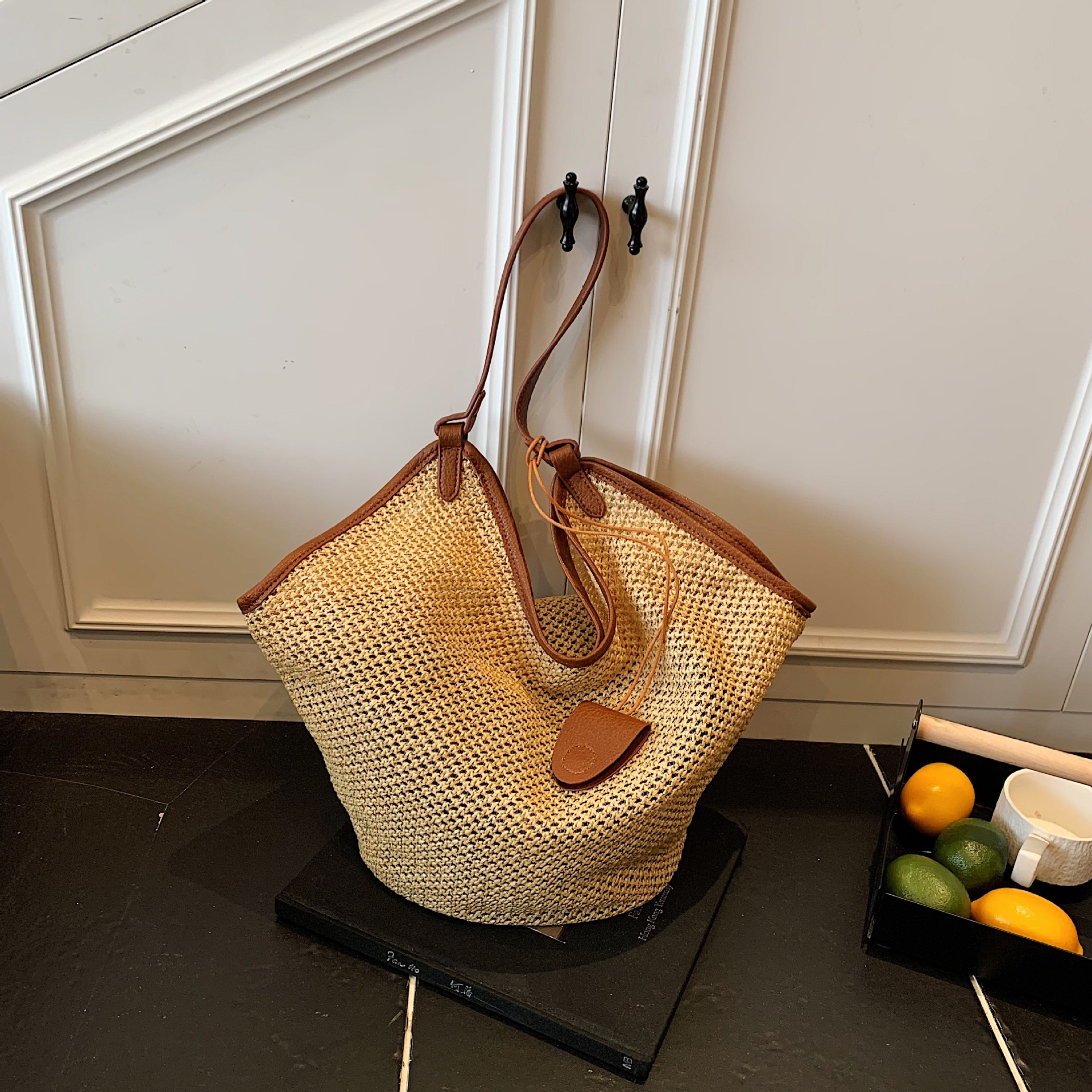 Beach Vacation Large Capacity Straw Weaving Bag Lightweight Bags New Korean Ins Handbag One-shoulder Tote Bag