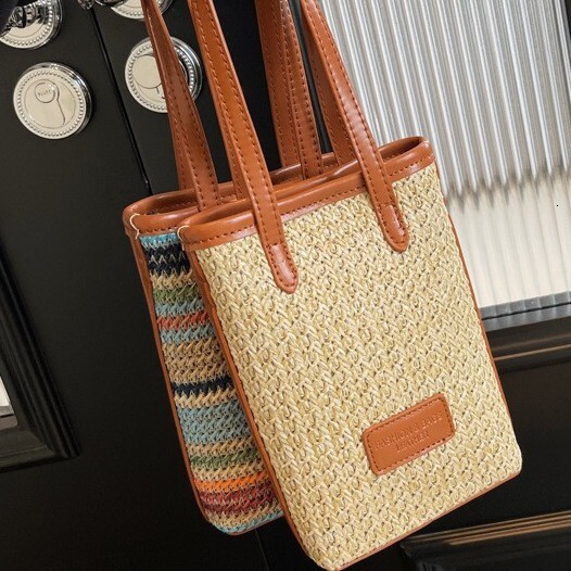 for Women 2025 New Fashion Single Shoulder Crossbody Textured Stylish Versatile Office Handheld Small Bucket Bag