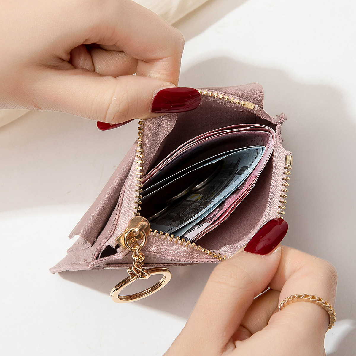 New ultra thin card fashion bag with short zipper for women s wallet fashionable and simple keychain and fashion coin wallet designed by men s keychai