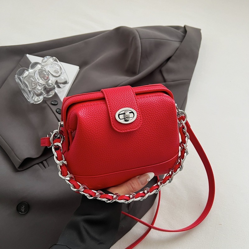 Free Shipping Designer Bag Women's Mini Handbag High-end Shell Bag New Retro Fashion Shoulder Bag Trendy Niche Casual Bag Zero Money Bag