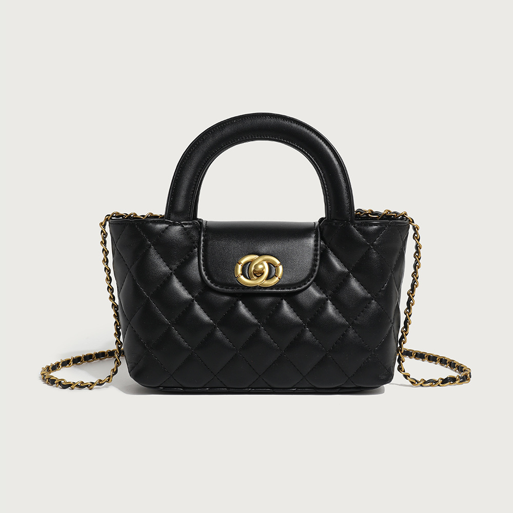 Free shipping designer diamond-shaped hand-held bag 2025 Summer Niche New chain bag Fashionable Casual Versatile commuting single-shoulder crossbody b