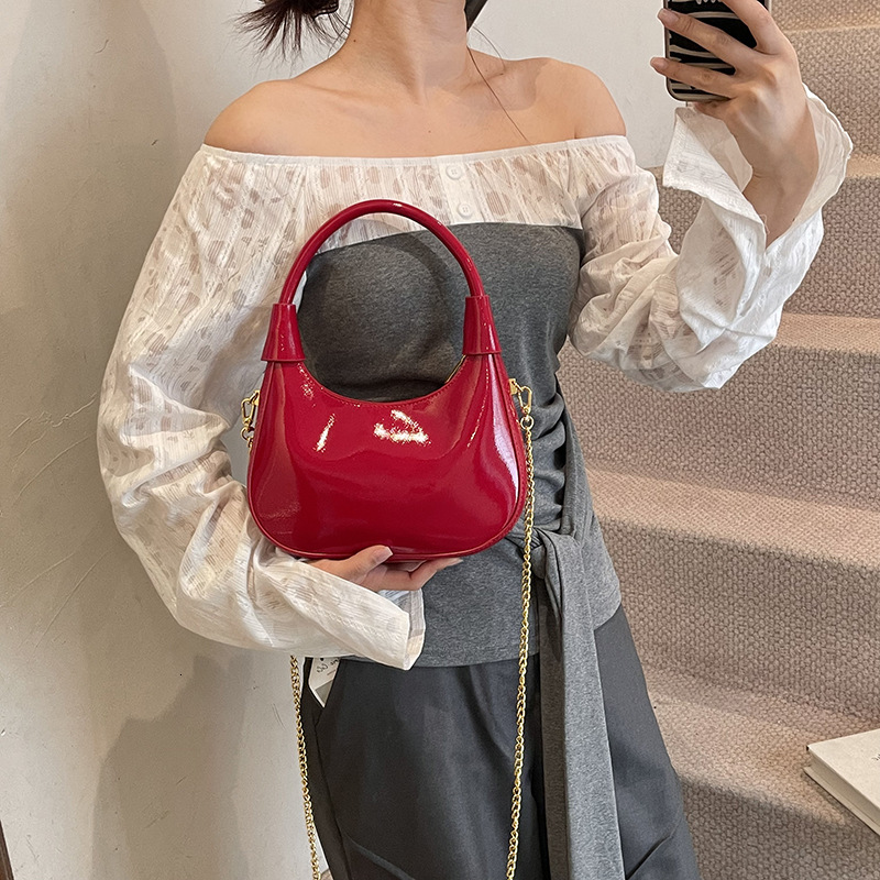 2025 New Oil Wax Leather Handbag for Women, Niche Light Luxury Underarm Bag, High-end Versatile Simple Shoulder Bag