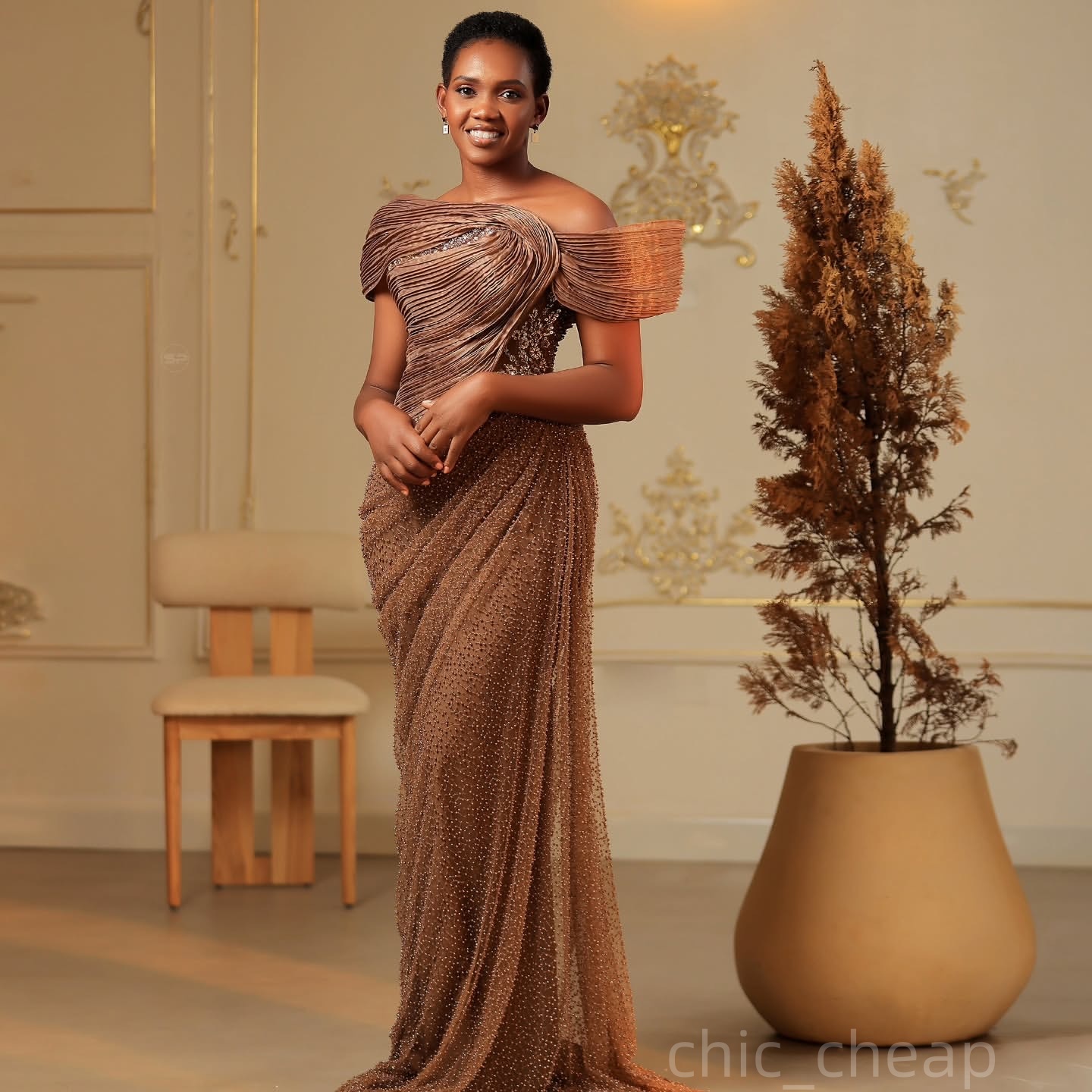 Brown Sheath Prom Dresses 2025 Stylish Sequined Strapless Evening Formal Party Second Birthday Engagement Gowns Plus Size Dress For Special Occasions