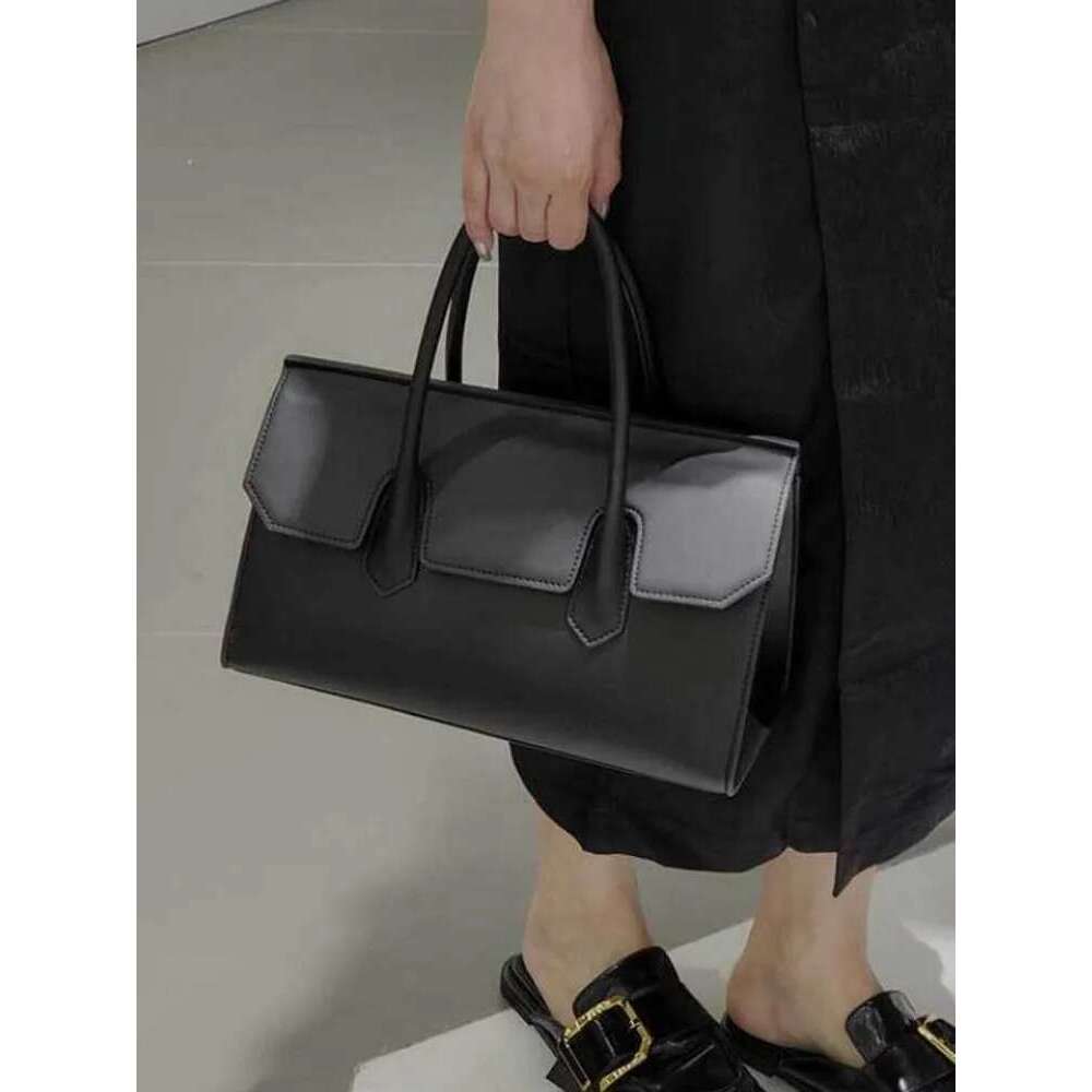 Elegant Office Ladies Totes Handbag Flap Cowhide Genuine Leather Business Women Strap Shoulder Bag New Sling Crossbody Bags bag