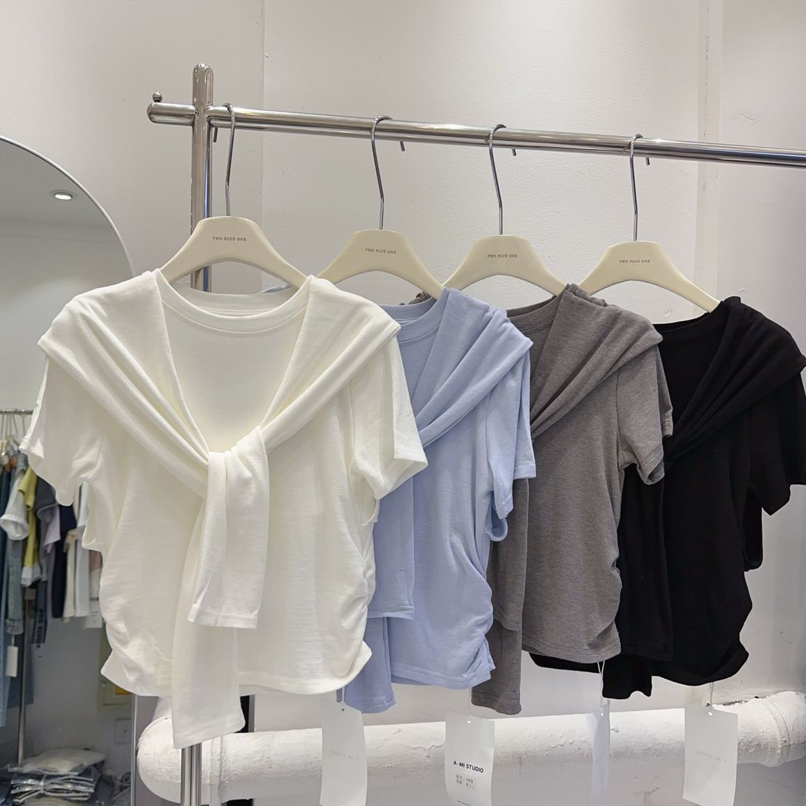 Super tactile Modal cotton design niche shawl fake two-piece T-shirt womens short sleeved top solid color short top 250211