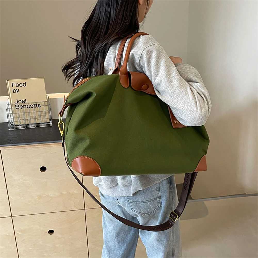 Lightweight Sports Fitness Bag 2025 New Pure Color Large Capacity Handbag Travel Bag Embroidery Custom Carry-On Bag Luggage W250524