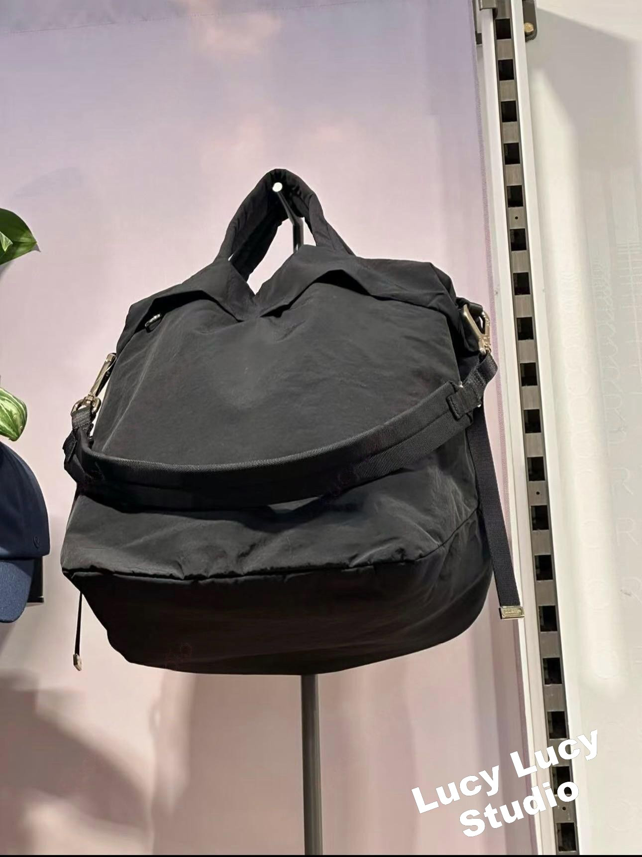 2025 new On My Level 2.0 women's shoulder bag 19L yoga bag men's fitness and leisure daily crossbody bag shoulder tote bag