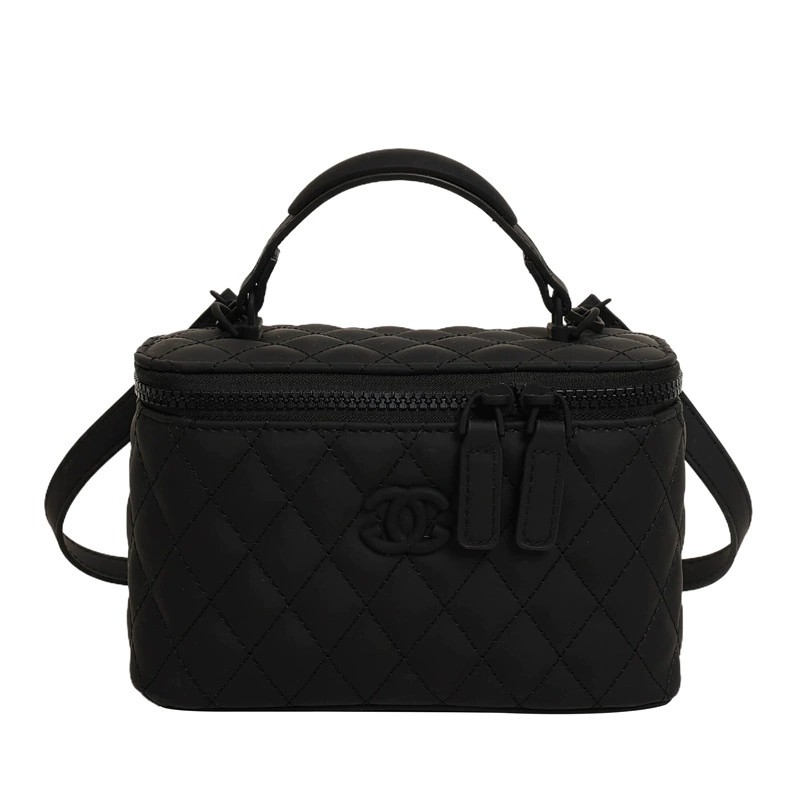Free shipping fashion senior handbag small fragrance chain 2025 new ins ultra fire box Ling light large capacity shoulder crossbody bag makeup bag