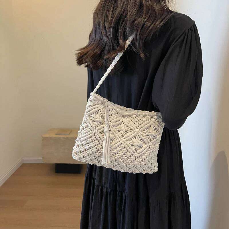 Fashion Rope Woven Clutch Bag for Women Casual Hollow Out Tassel Crossbody Purses Handmade Summer Beach Bags