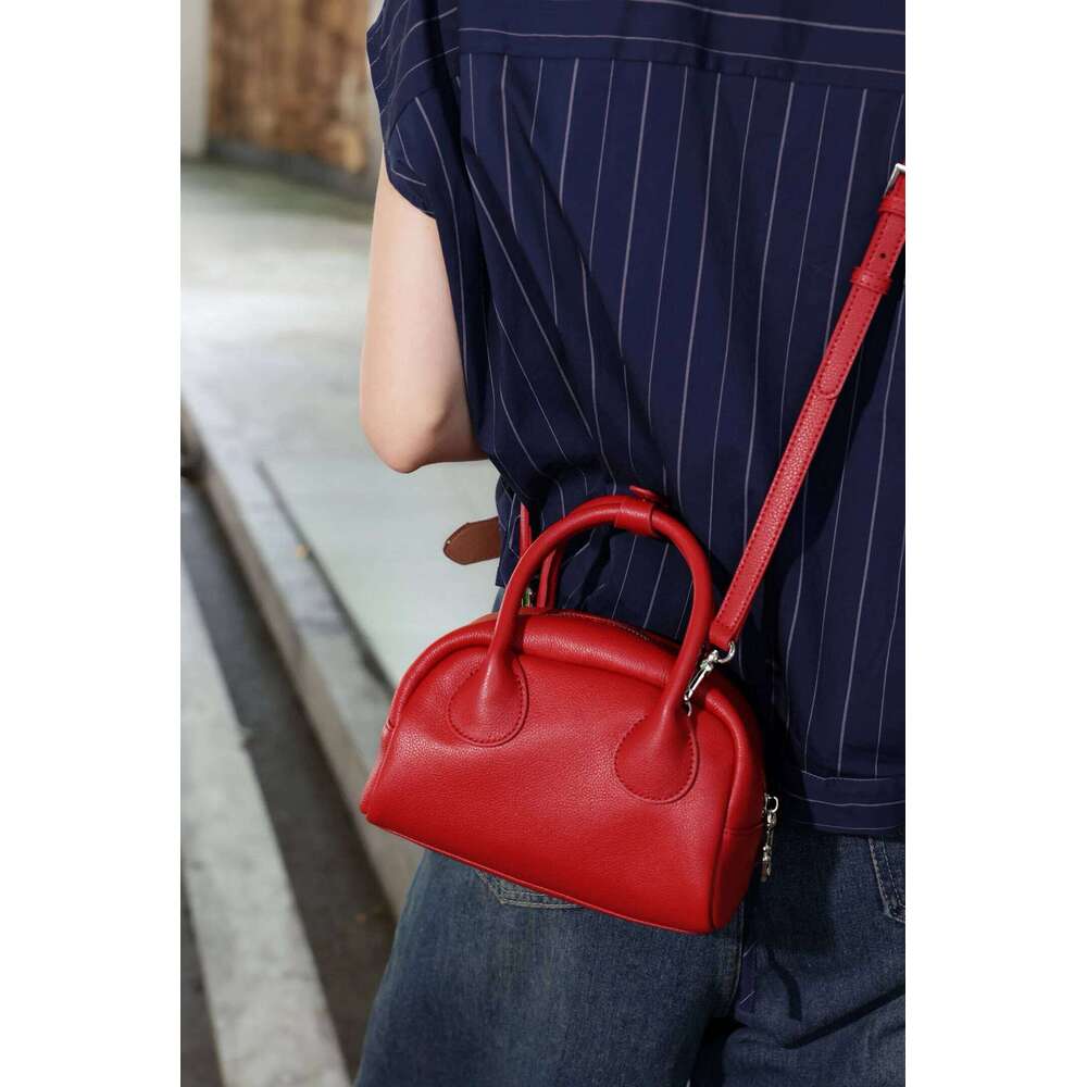 Ladies' high-end fashionable leather handbag, crossbody shell bag