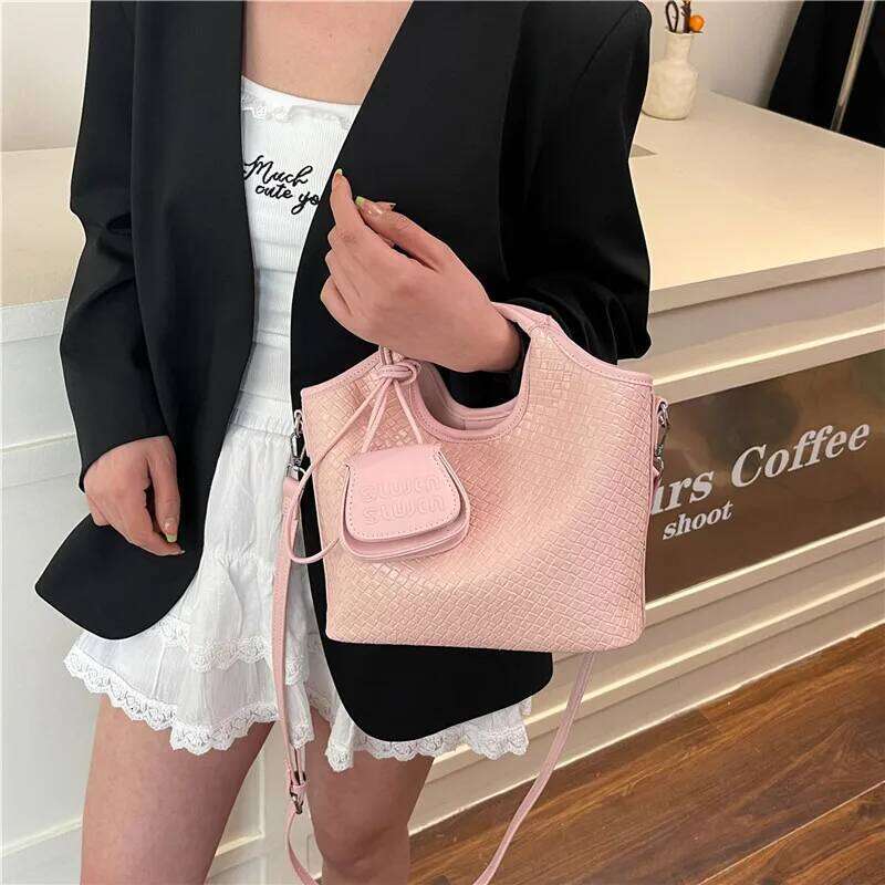 Hot Selling Fashionable Crossbody Bag For Women Minimalist Vintage Leather Handbag Designer Tote With Letter Large Capacity Designer Bags