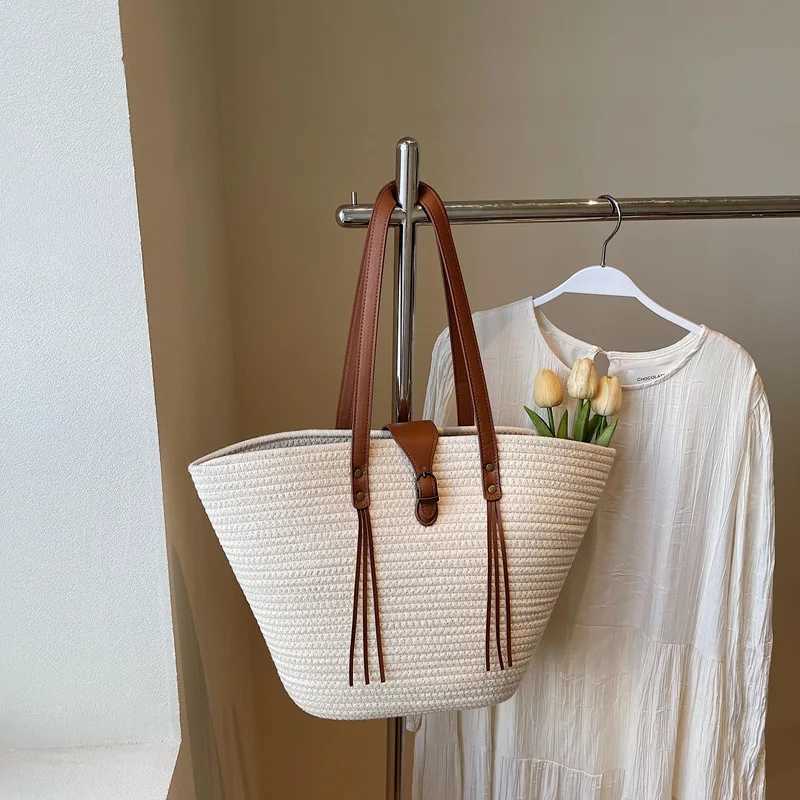 Straw Woven Shoulder Bag Casual Seaside Holiday Beach Woven Shoulder Bag Large Capacity Commuter Tote Bag W250524