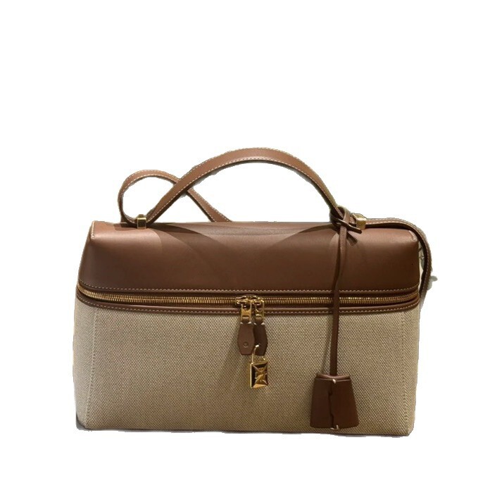 Brand High Quality New Style niche lunch box women's shoulder crossbody bag cowhide style simple and fashionable small square bag New Free Delive
