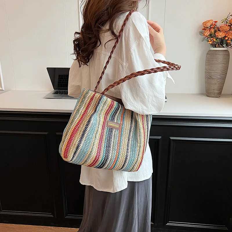 Fashion Trend Spring/Summer Straw Weaving Womens Bag Single Shoulder Tote Bag Large Capacity Commuter Bag for Women W250524