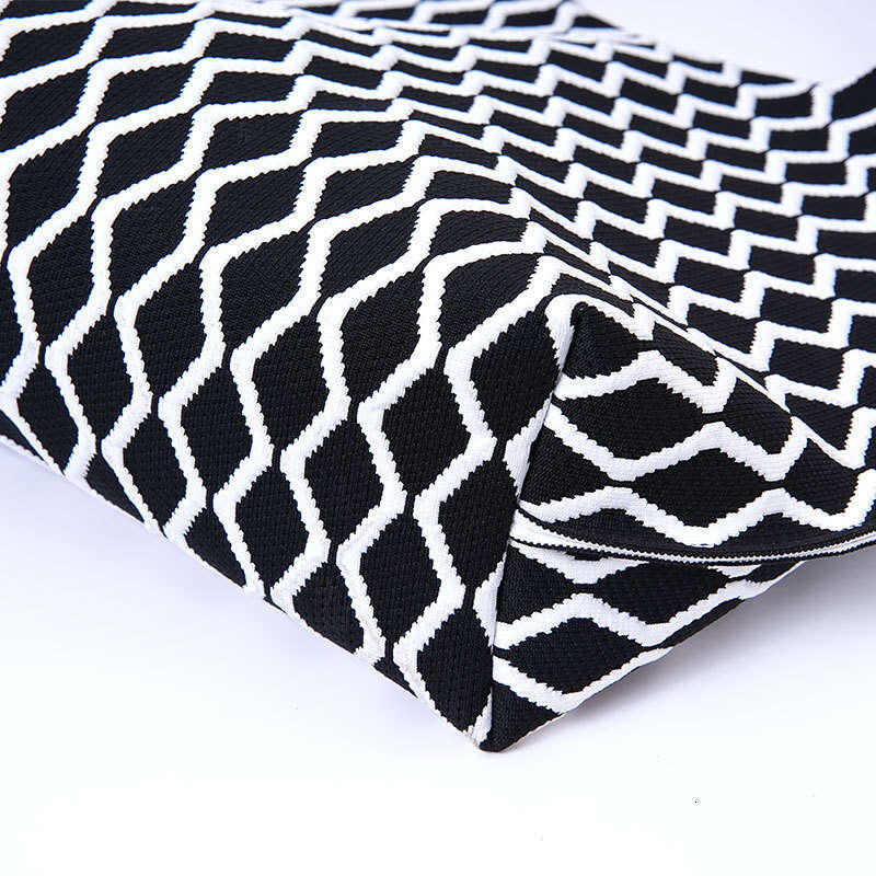 Women's Bags Designer New Large Capacity Women's Knitted Niche Plaid Shoulder Bag Versatile Commuter Handbag