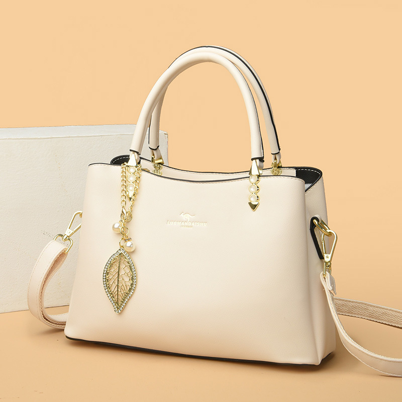 Free Shipping Designer Bag Women's Trendy Handbag New Fashionable And Versatile Shoulder Bag Middle-aged Mother Crossbody Bag Commuting Bag