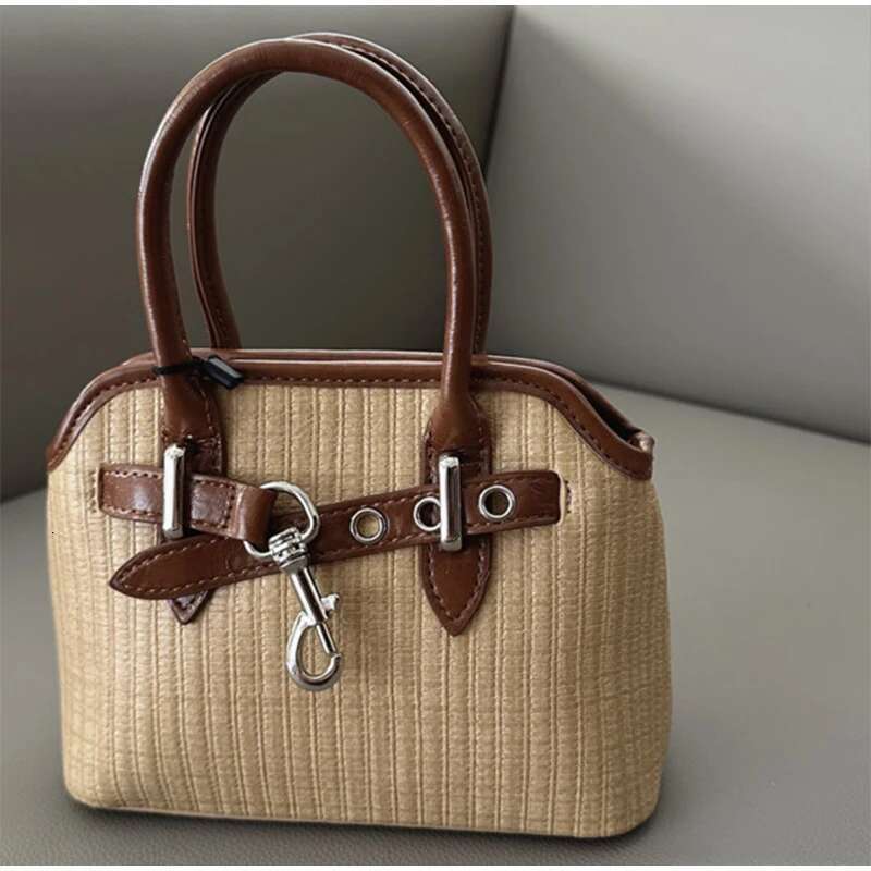 Retro Straw Shell Fashion Design New Style Women s Handbag Casual Versatile Commuting Contrast Color Canvas Messenger Bag bag