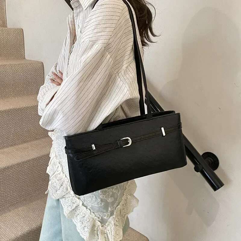 2025 Neo-Classic Croc Emed Underarm Briefcase - Structured Square Shape, Fits A4 Files, Chic For Boardrooms/Garden Parties