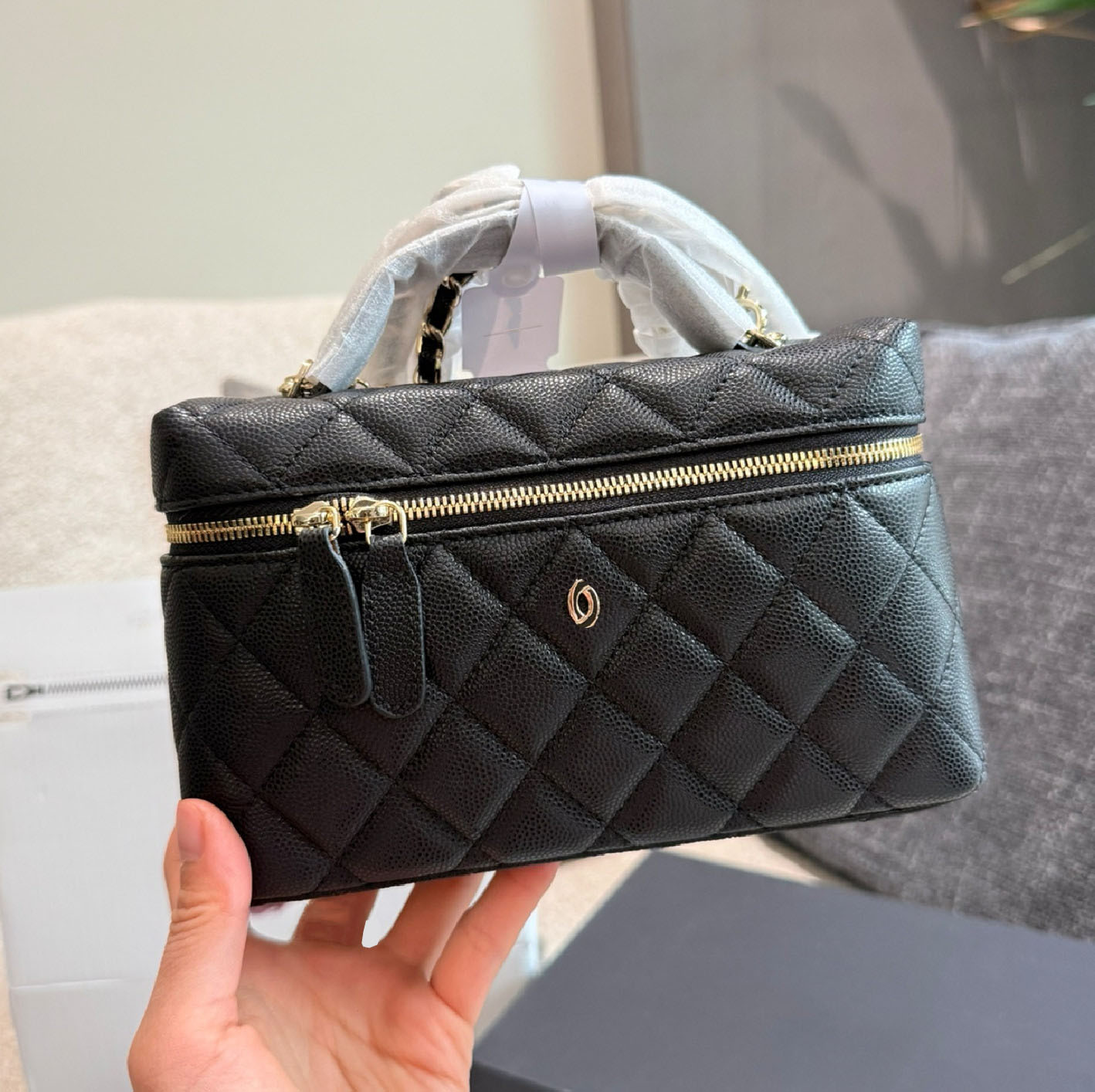 Elegant High-Quality Leather Ladies' Crossbody Purse - Versatile Designer Handbag for Everyday Use