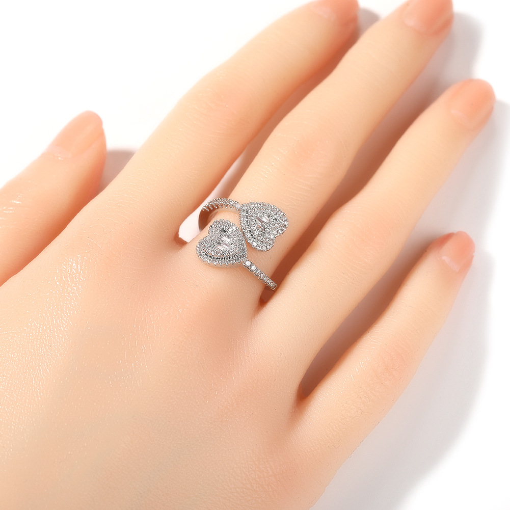 Luxury hip-hop ring adjustable butterfly ring tide brand fashion ladies ring free shipping.