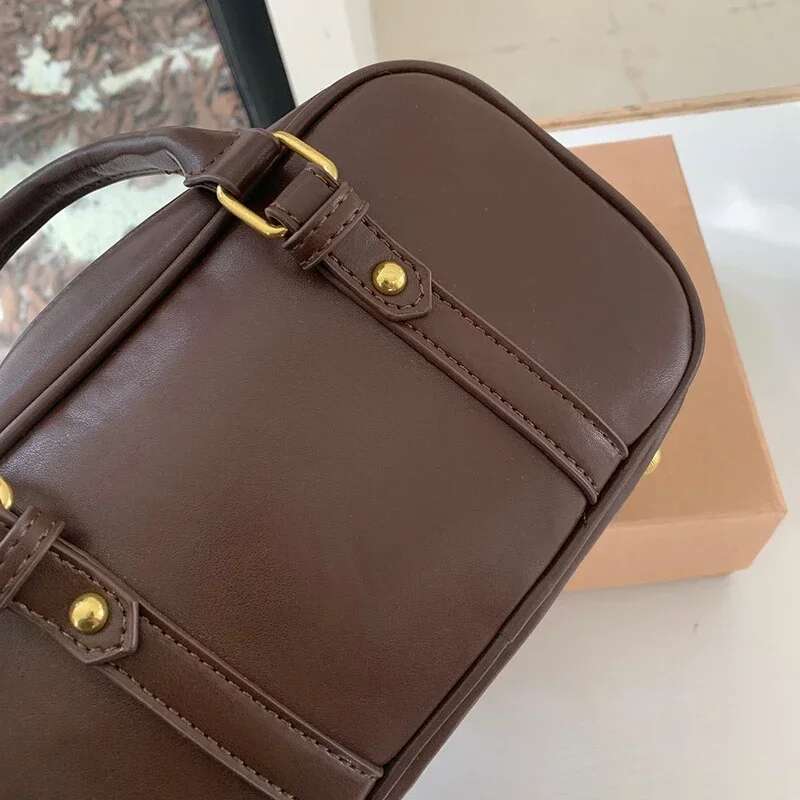 Casual Large Capacity Pu Leather Women 2024 New Autumn And Winter Retro Brown Commuter Shoulder Pillow Bag