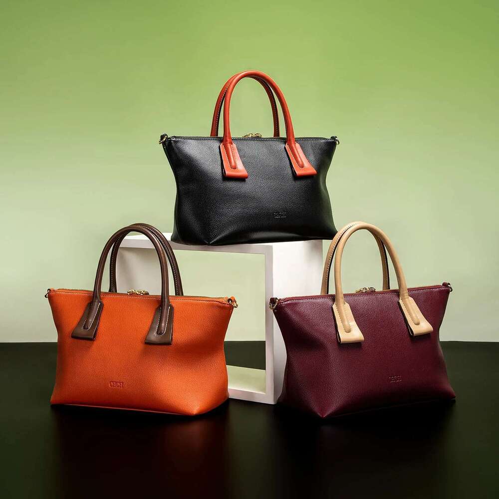 Spring Travel Women s Tote Bag New Black Leather Large Capacity Handbag bag