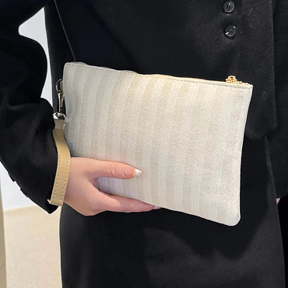 Woven Clutch Bag Colourful Money Beach Long Bag Handmade Vintage Casual Portable Elegant Simple Exquisite for Weekend Vacation 250526