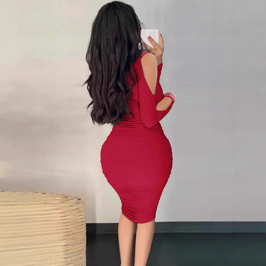 V-neck wine red banquet dress for women rhinestone solid color hollow out long sleeved dress