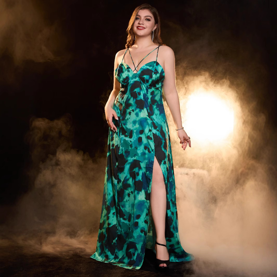 Oversized dresses are hot selling vacation style slit dresses backless cocktail party dresses