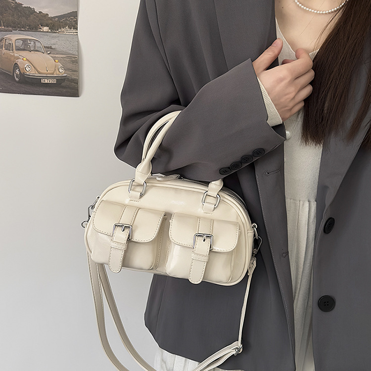 Korean Style Niche Bowling Ball Small for Women New Simple Texture Pillow Casual Commuter Shoulder Crossbody Bag Trendy