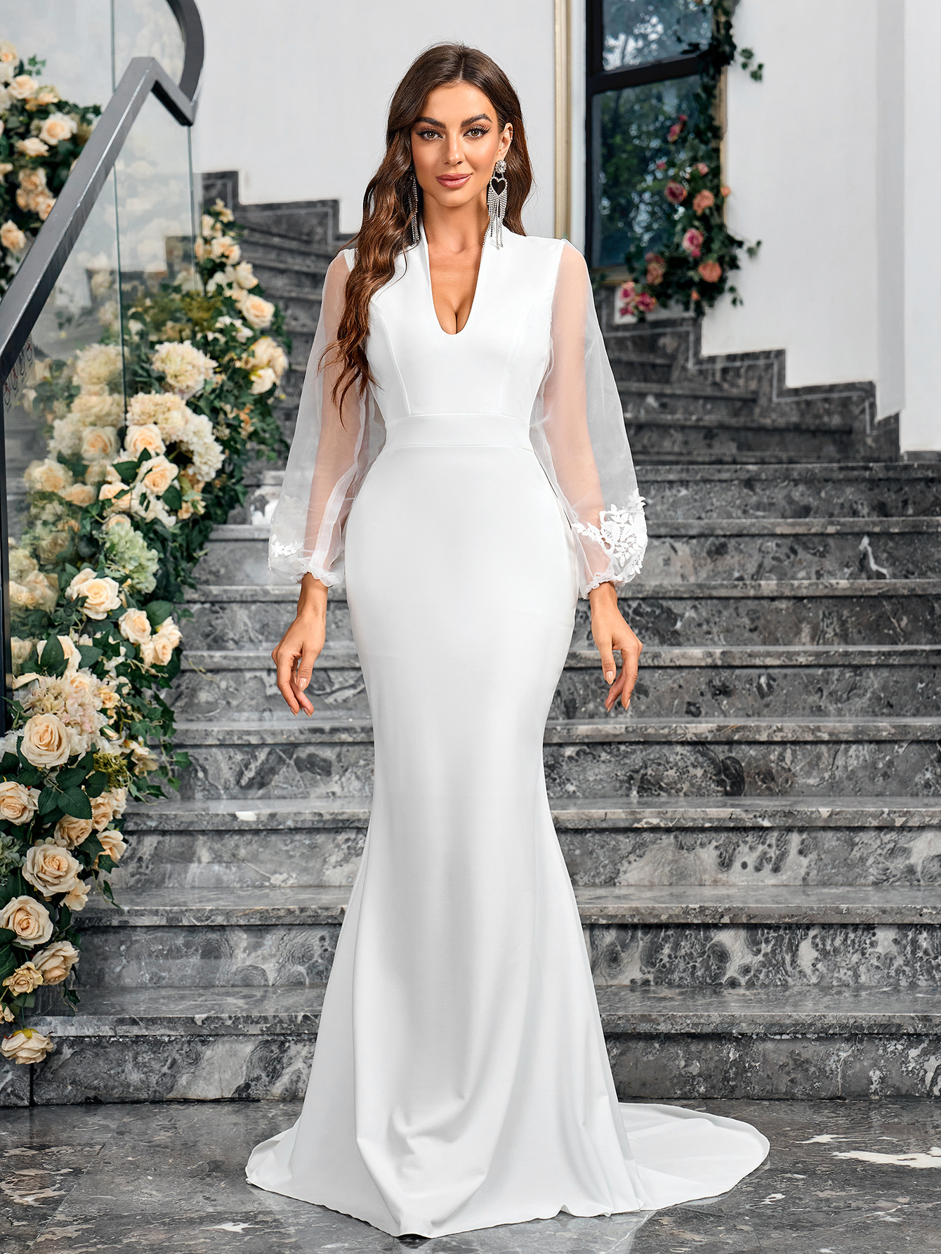 Summer new niche design style V-neck solid color elegant wedding dress