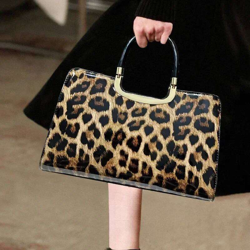 Women's Bags Designer Ladies' Fashion Sequin Personalized Leopard Print Handbag With Multiple Compartments And Retro Shoulder Bag
