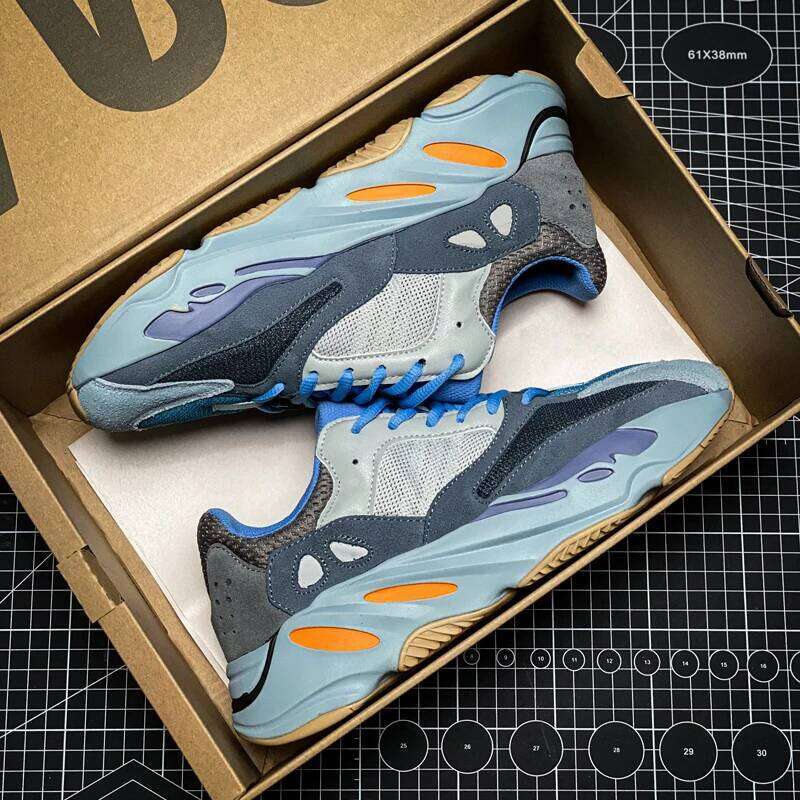 2025New arrivalPlaidCasual shoes high quality/Coconuts are really hot700High Quality36-44Couple Sneaker
