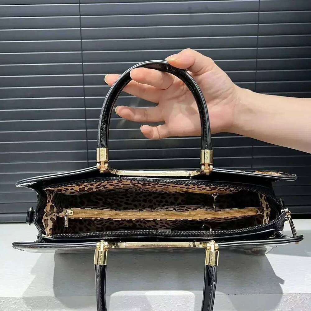 Women's Bags Designer Ladies' Fashion Sequin Personalized Leopard Print Handbag With Multiple Compartments And Retro Shoulder Bag