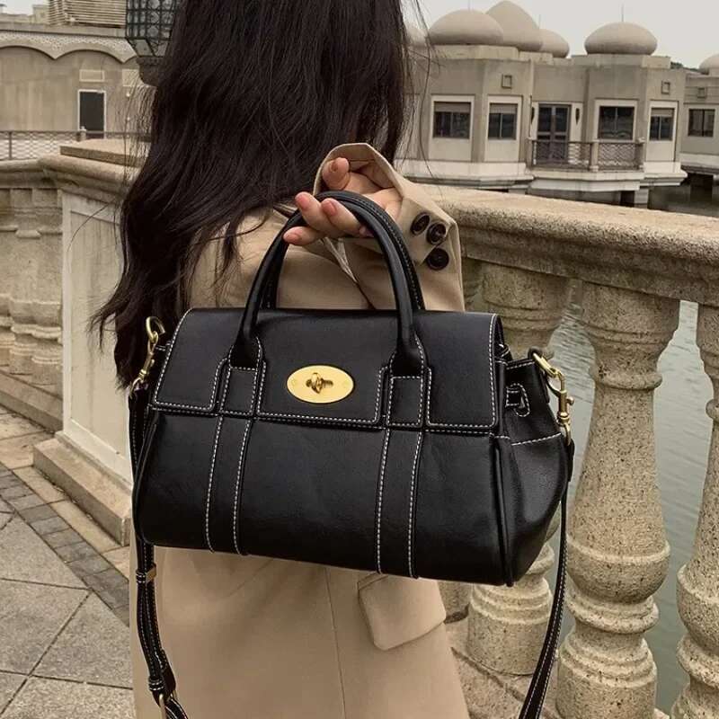 Vintage Design Woman s Large Capacity Top Handle Handbag Soft Pu Leather Trendy Trave Shoulder OL Daily Commute Tote Bag bag