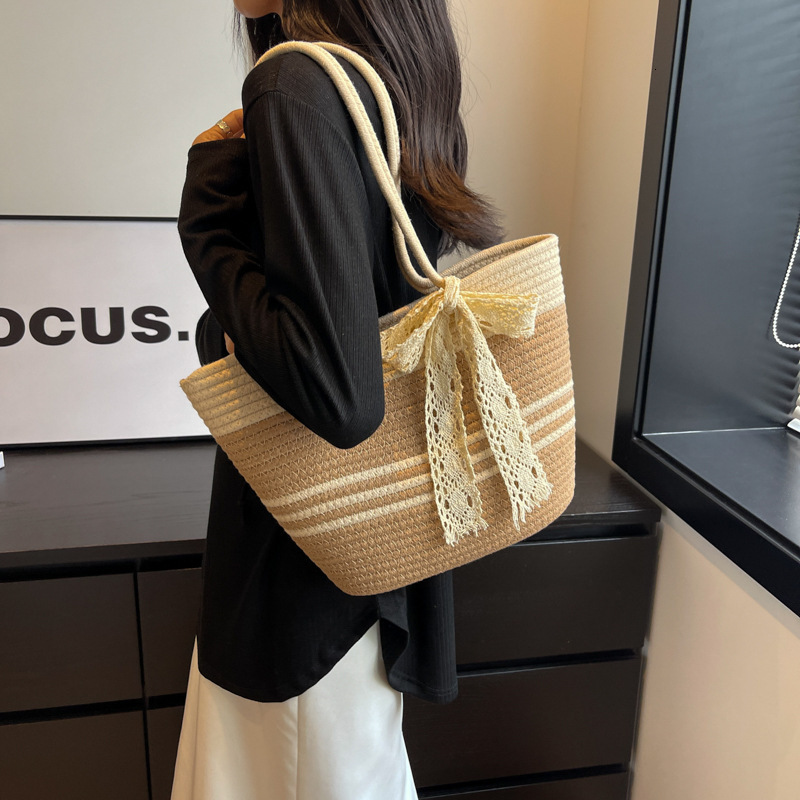 New Style Elegant Rope Women, Large Capacity Shoulder for Beach Vacation, Beautiful and Artistic Woven Bag