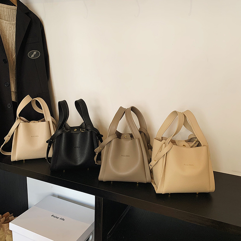 2025 New Women's Handbag Tote Basket Crossbody Versatile Mother-Daughter Commuter Bucket Bag for Women