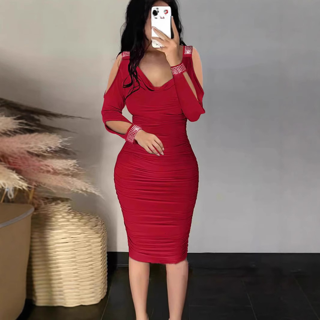 V-neck wine red banquet dress for women rhinestone solid color hollow out long sleeved dress