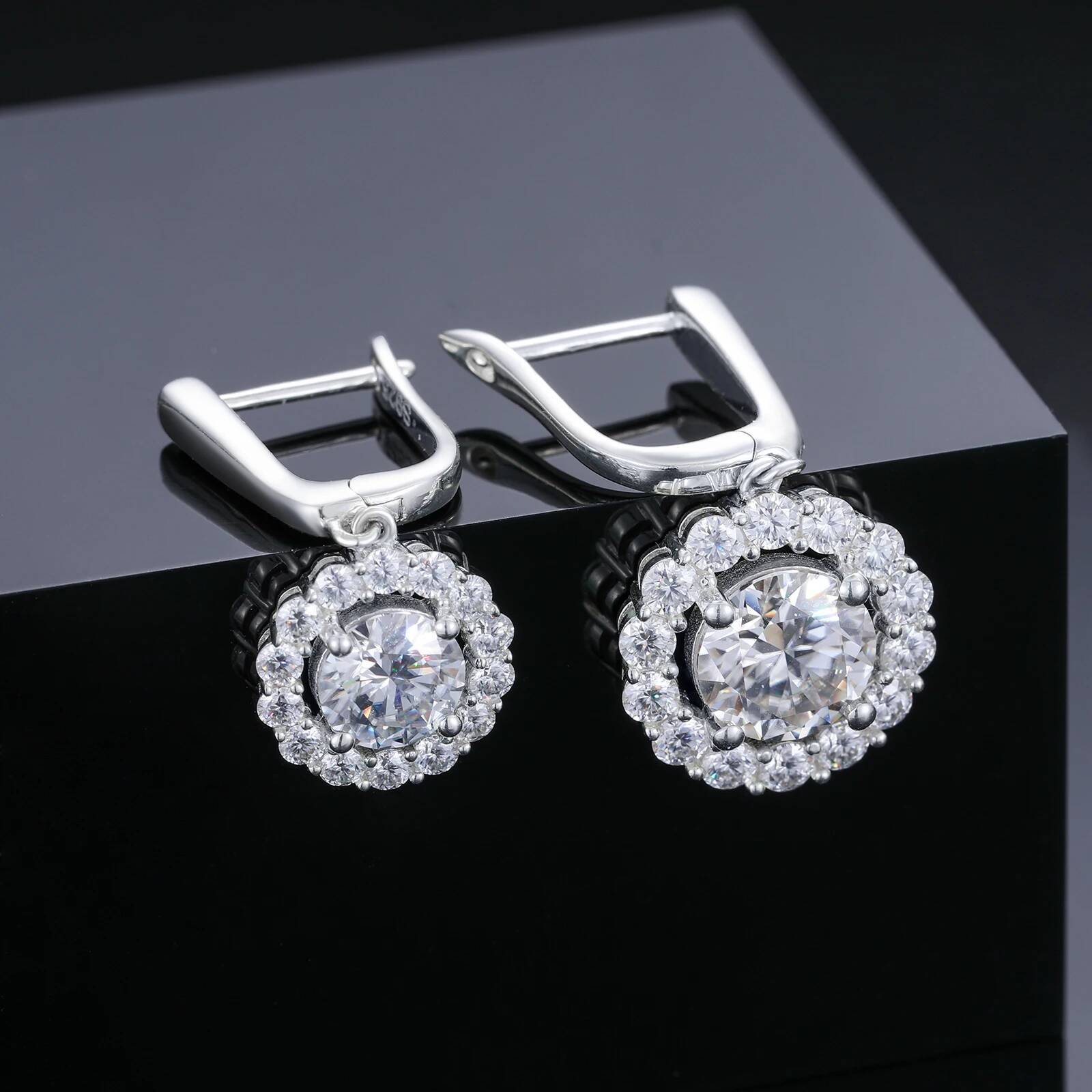 D Color Moissanite Hie Hoop Earring for Women 100% Sterling Sliver Earrings Dainty Wedding Engagement Fine Jewelry Gifts