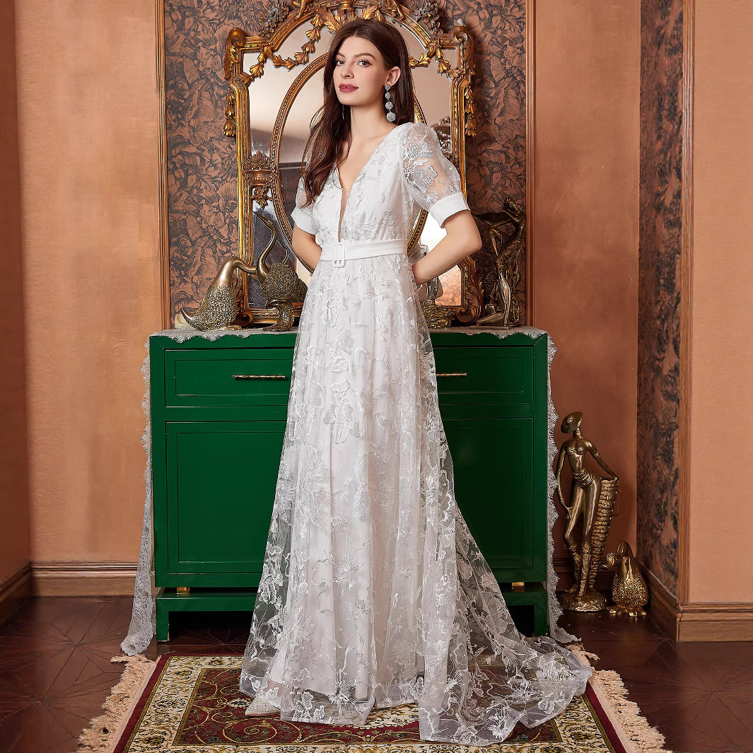 Womens new trailing lace wedding dress bridal gown banquet party V-neck trailing gown