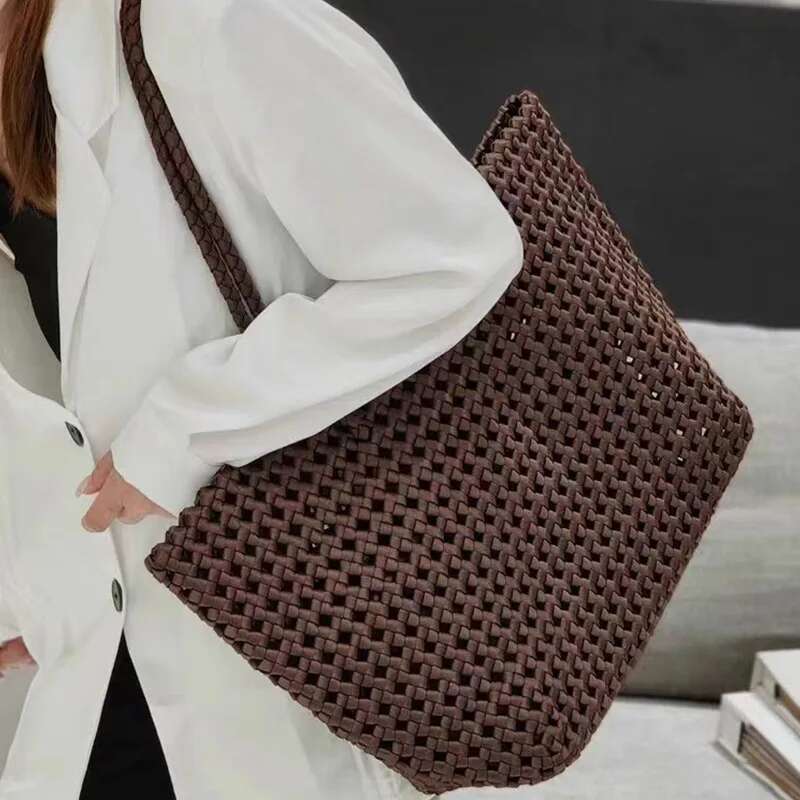 New woven large capacity bag Haruku style literary young woman s simple and versatile rhombus rope shoulder handbag