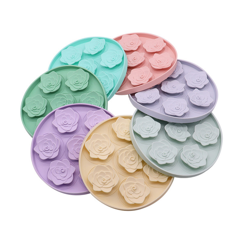 Pet Silicone Sniffing Suction Cup Lick Round Feeding Slow Feeder Dog Bowl Dining Mat Supplies