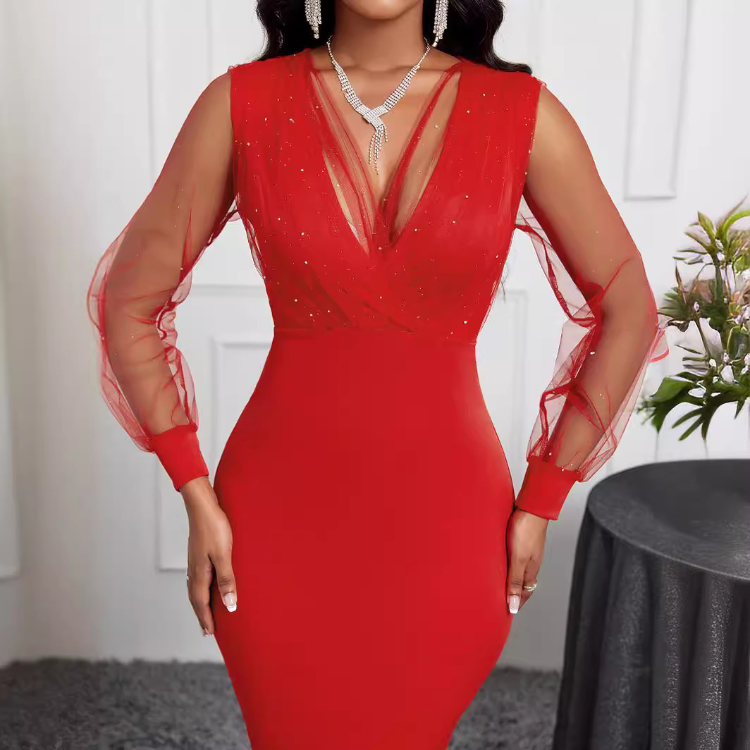 New sexy lace slim fit dress for women with V-neck and buttocks wrapped