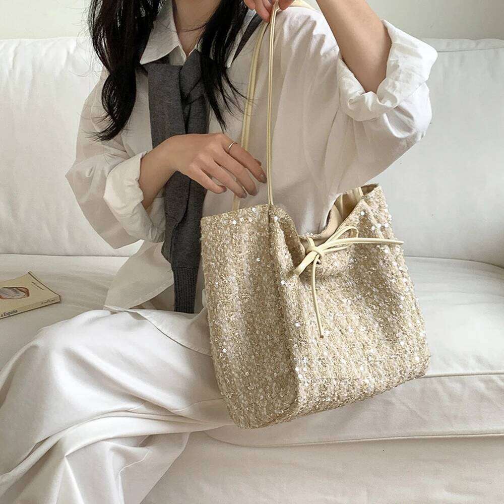 Blingbling Glitter Tote Women Large Capacity Sequins Shoulder Bags 2025 New Trendy Underarm Bag Casual Versatile Totes Pack