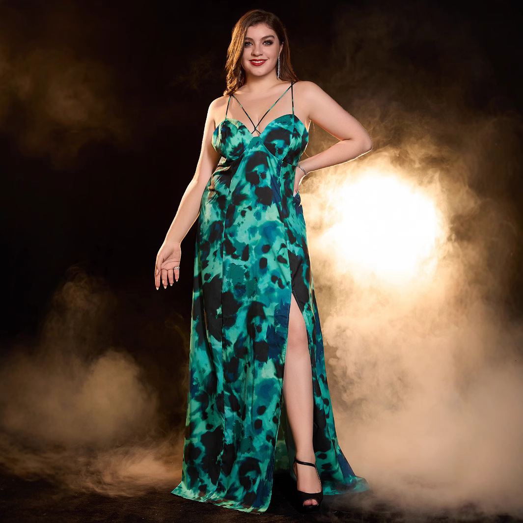 Oversized dresses are hot selling vacation style slit dresses backless cocktail party dresses